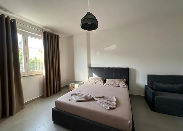 Apartment Seaside Golem (Tirana)