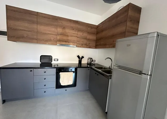 Seaside Apartment *